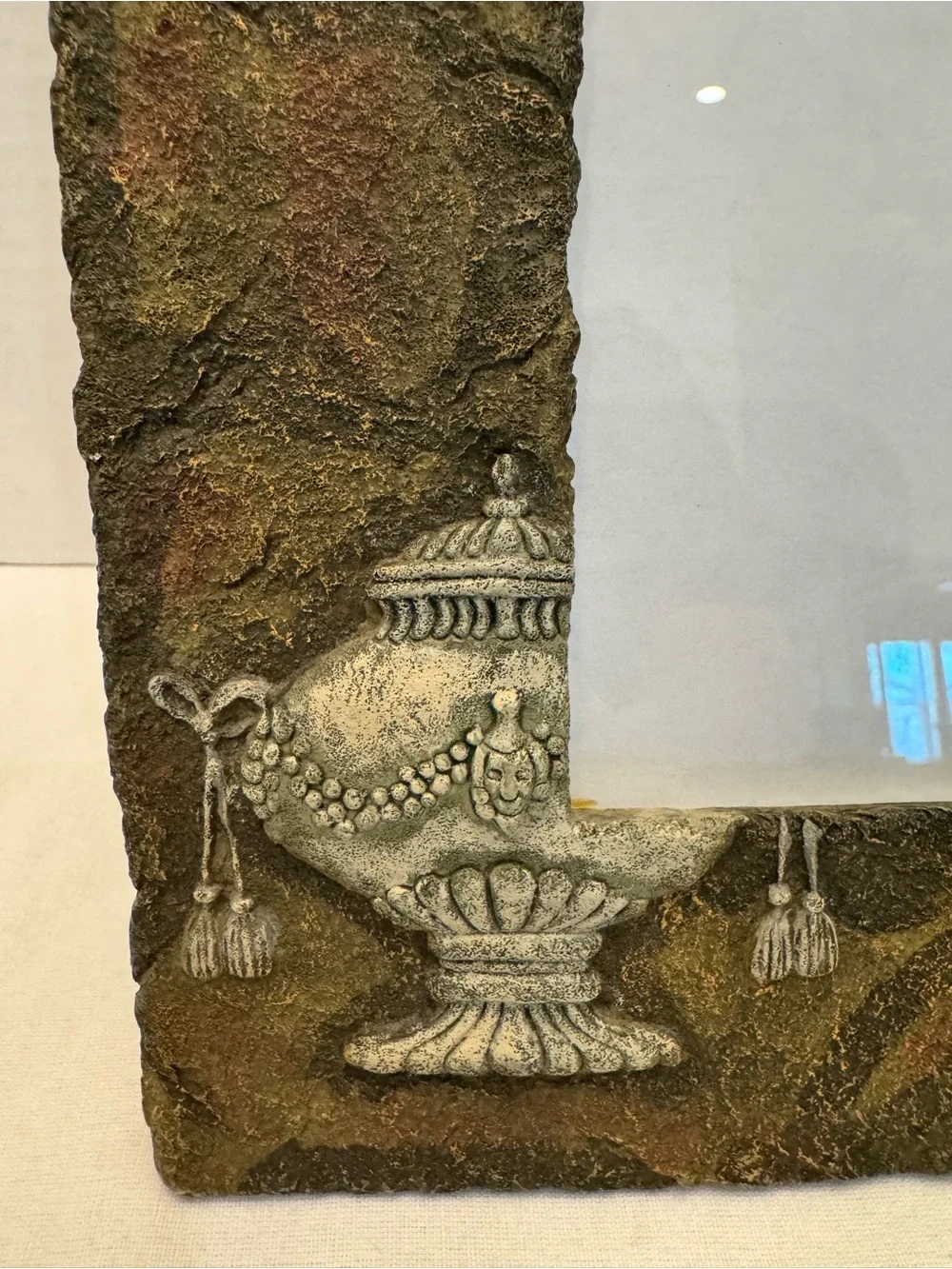 Vintage Faux Stone Picture Frame Neo Classical Grecian Urn Vase 4x6 Resin Glass